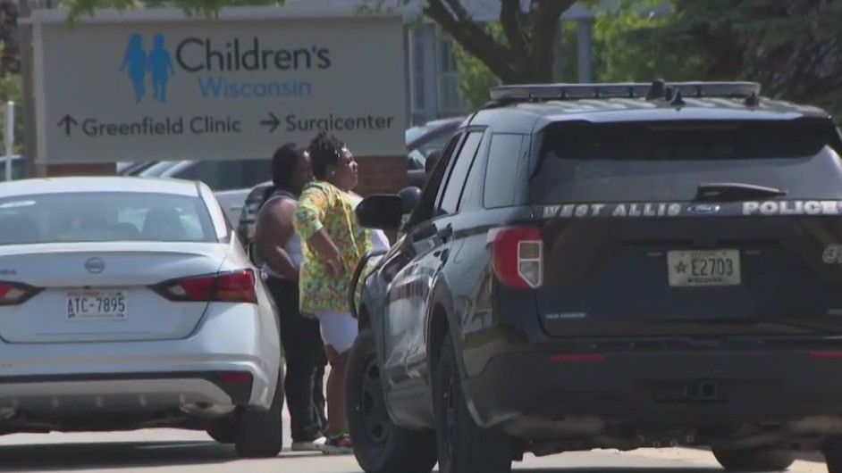 Children's Wisconsin 103rd and Oklahoma family fight, 3 arrests