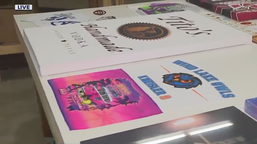 Collectible Canvas in Muskego