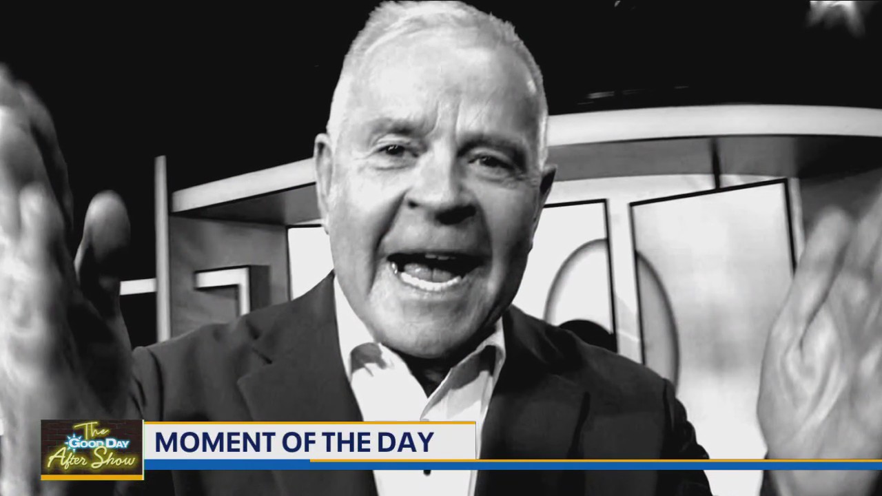 Moment of the Day: Gossiping at the office