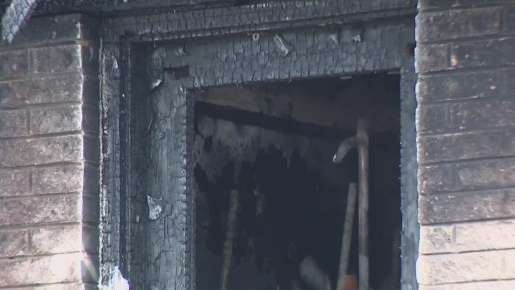 Greenfield apartment fire, 5 hurt