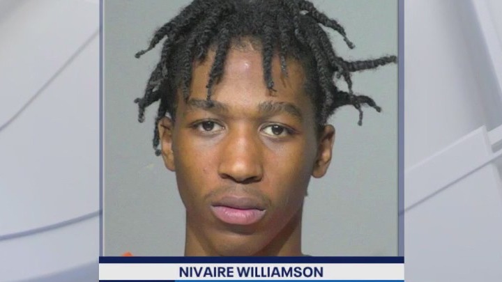 Milwaukee police chase, crash, man charged