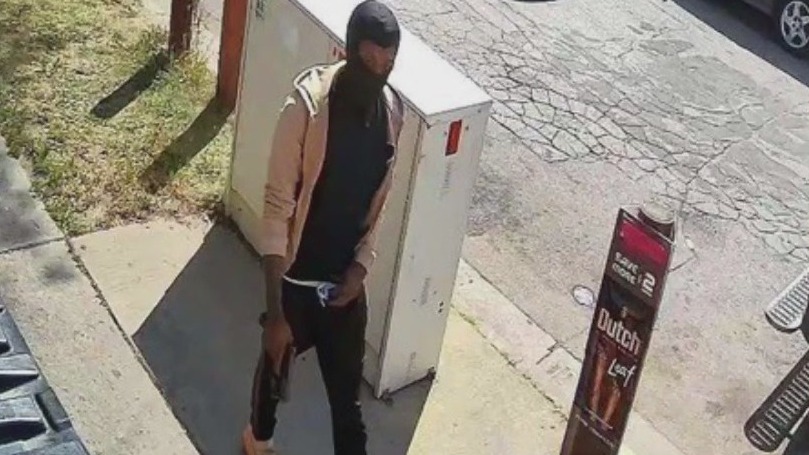 Milwaukee 53rd and Center homicide, man sought