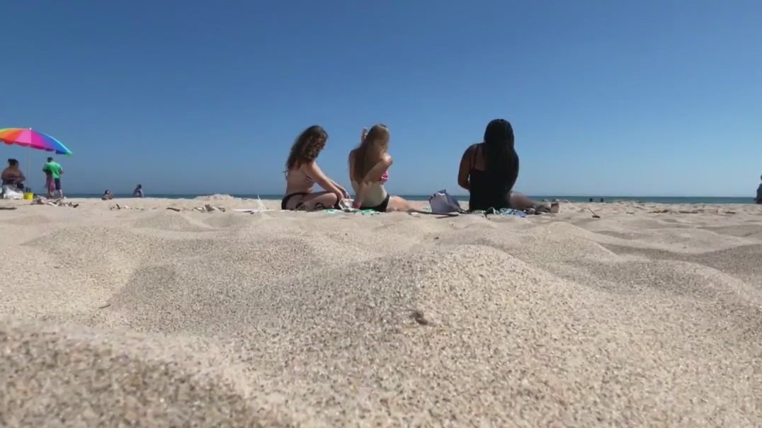 Beating the heat at Lake Michigan