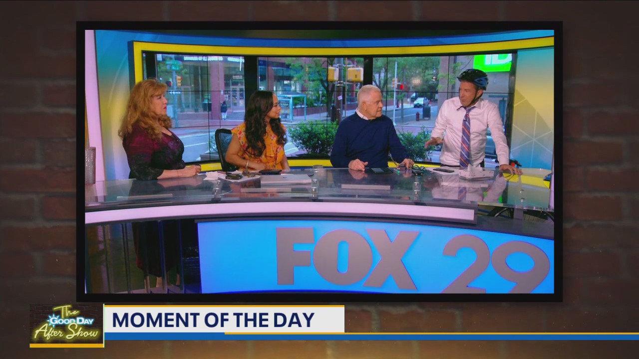 Moment of the Day: Bob Kelly bikes to work