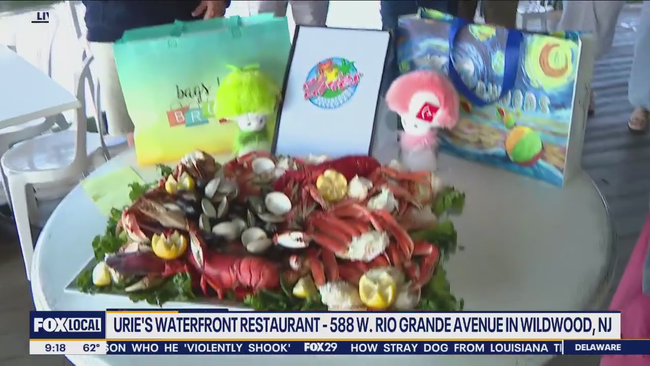 Grab surfside seafood at Urie's this summer