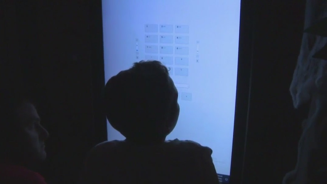 Milwaukee fire prevention; students learn life-saving lessons