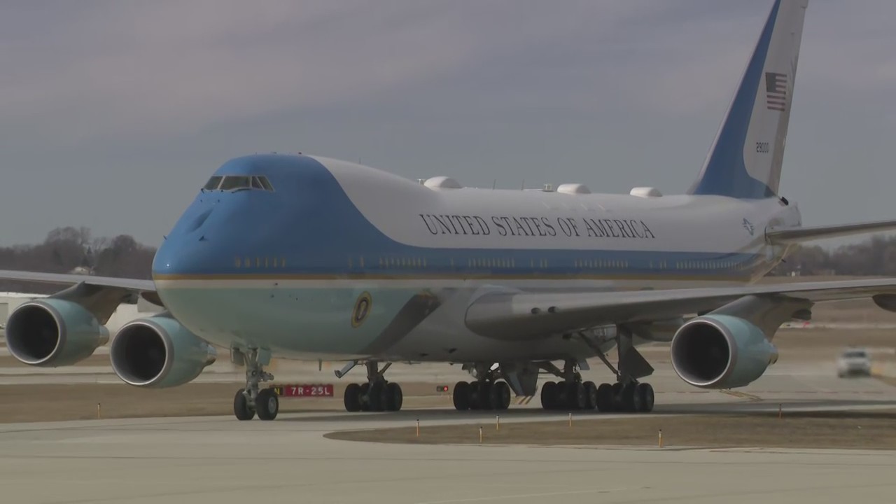 Air Force One arrival in Milwaukee