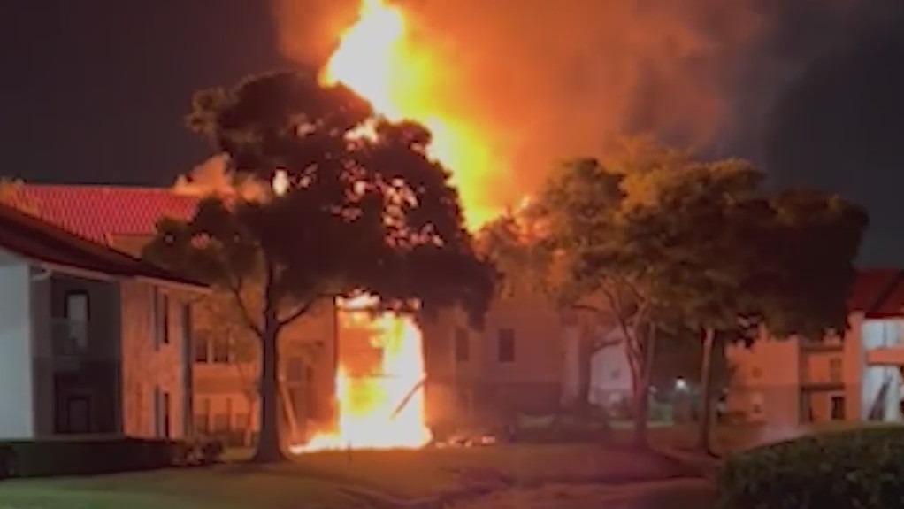 How three Florida deputies helped rescue baby from burning apartment ...