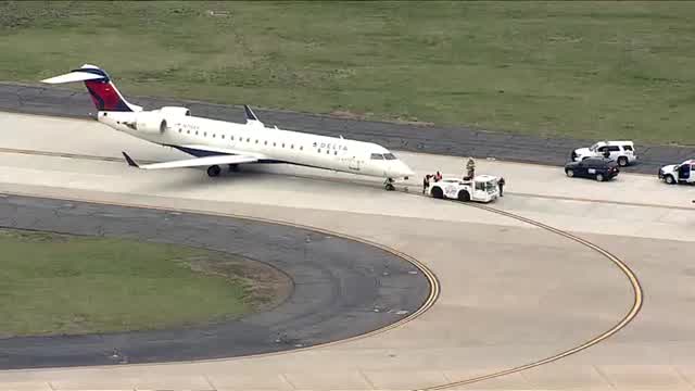 Delta Airlines flight makes emergency landing at Dulles