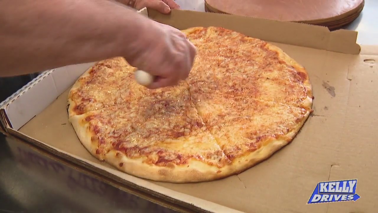 SPONSORED: Delivering Deliciousness at Mack's Pizza