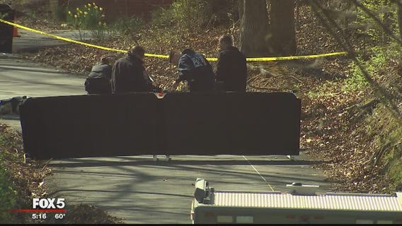30-year-old Herndon man found dead on side of road in Fairfax County