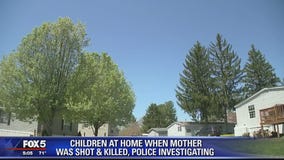 Police: Man kills wife, leaves children at mall restaurant with strangers, before killing himself