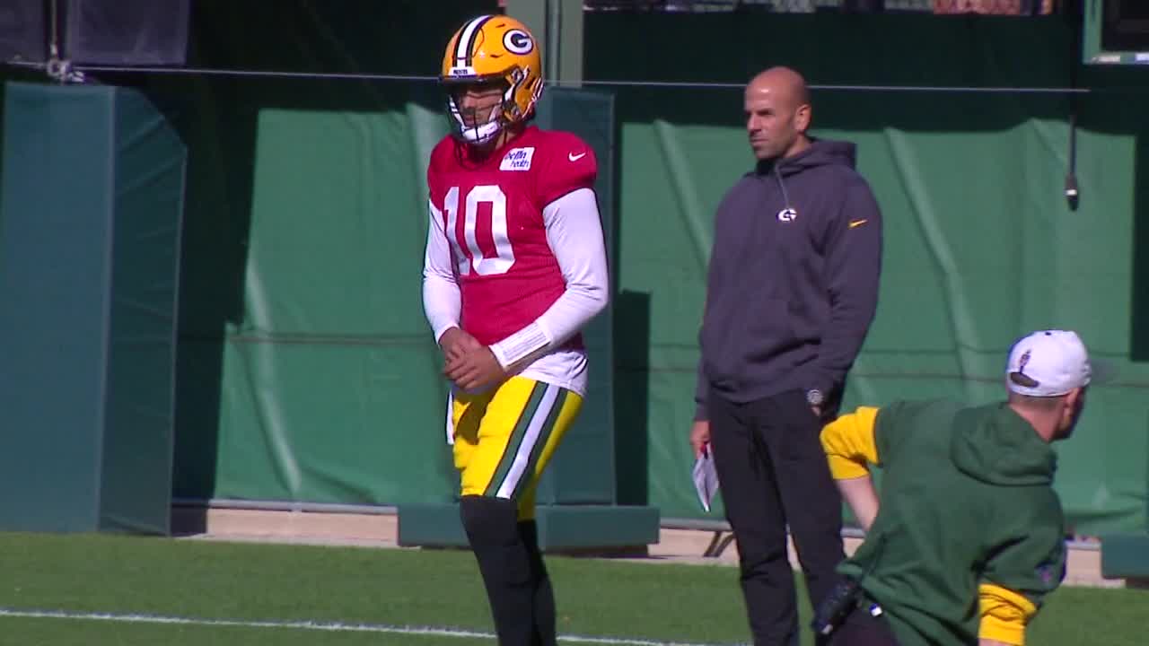 Saleh joins Packers practice
