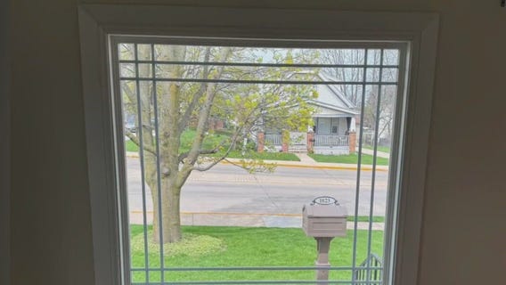 Window Select customer waiting amid second company?s closure