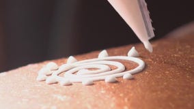 Milwaukee bakery celebrates D?a de los Muertos