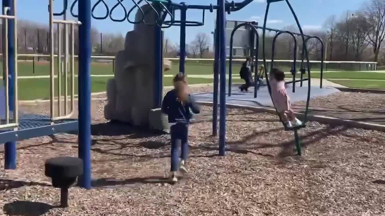 Episode 317: She Bolts