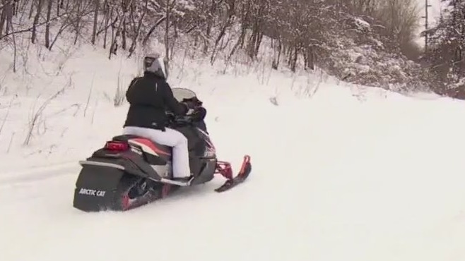 Lack of snow poses challenge for businesses