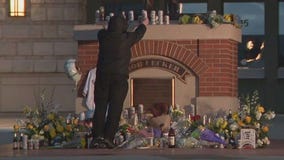 Fans pay tribute to Bob Uecker