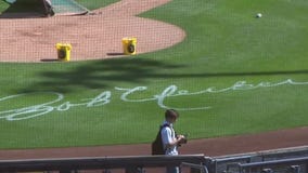 Brewers to honor Bob Uecker in 2025