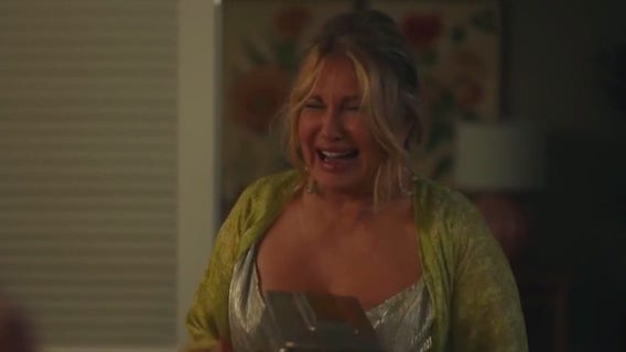 Jennifer Coolidge says 'White Lotus' helped her dating life
