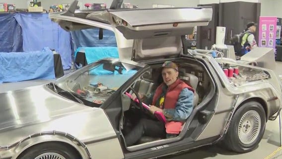 DeLorean time machine at Midwest Gaming Classic