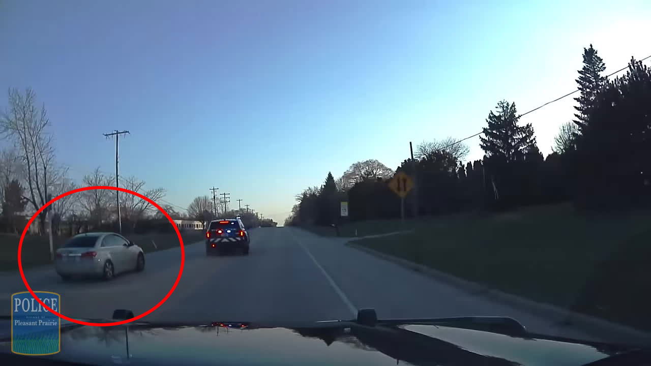Pleasant Prairie police chase caught on cam