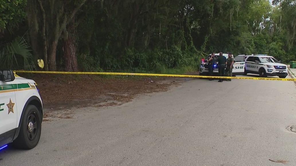 Florida deputies respond to deadly shooting in Mims. | FOX 35 Orlando