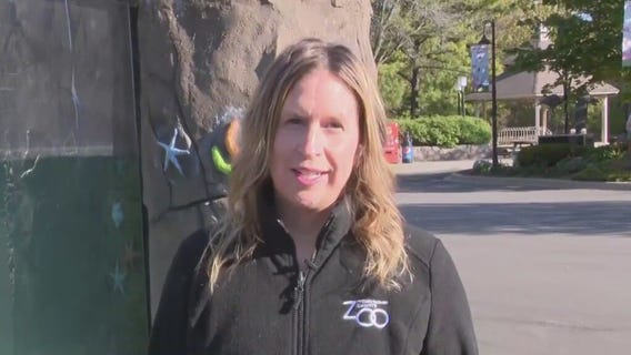 Celebrating moms at the Milwaukee County Zoo