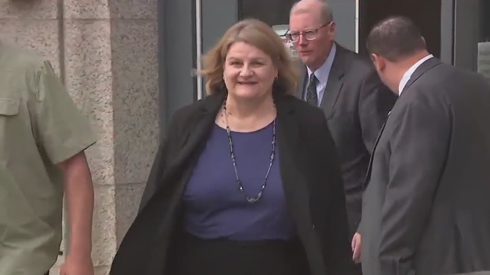 Milwaukee County Judge Dugan pleads not guilty