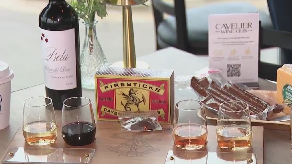 Live music, cheese samples & wine