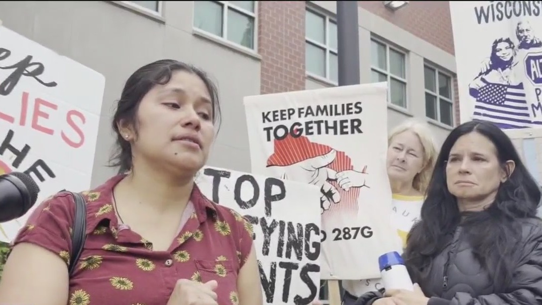 Milwaukee teacher?s aide must self-deport