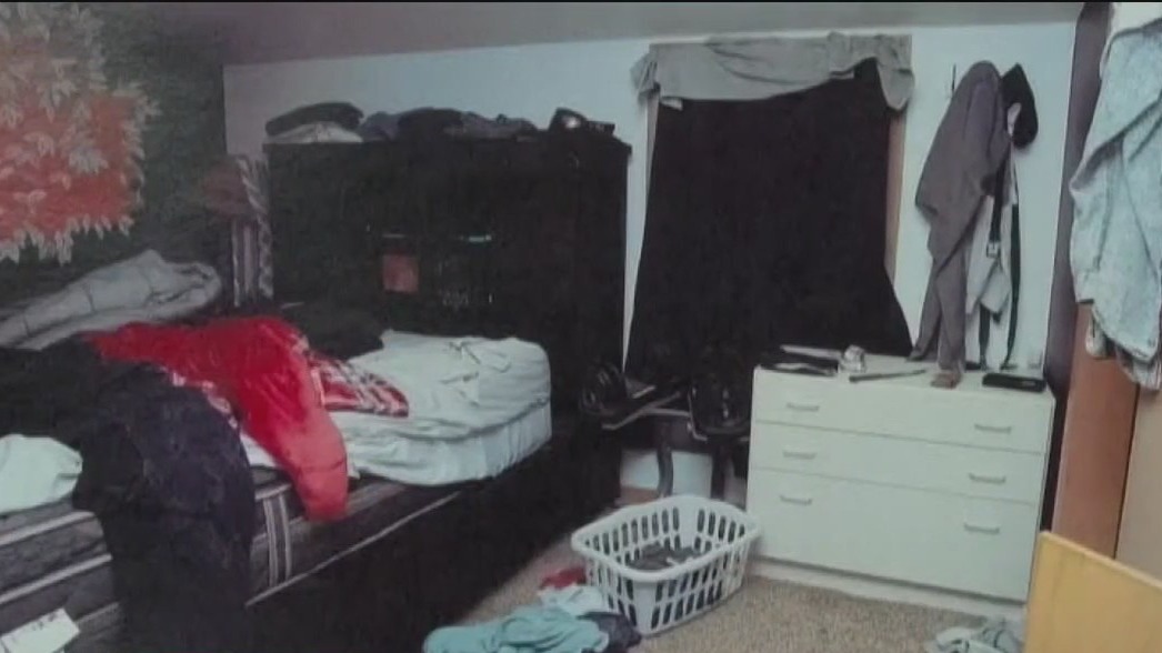 Maxwell Anderson trial: Jurors get look inside Anderson's home