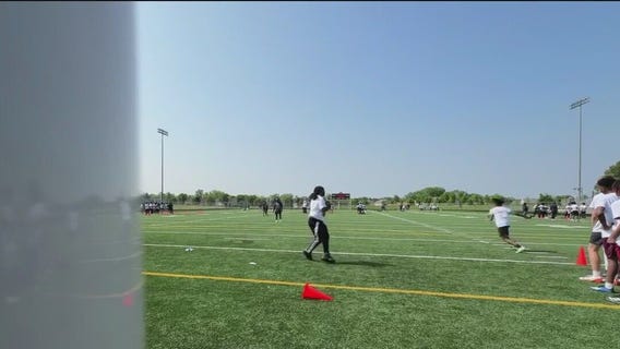 Milwaukee natives host youth football camp