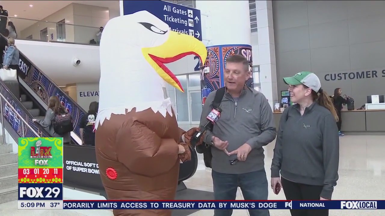 Eagles Super Bowl: Greeting fans Philly style