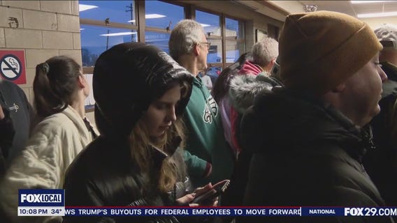 Eagles? fans wait in long lines for special SEPTA pass to get to parade