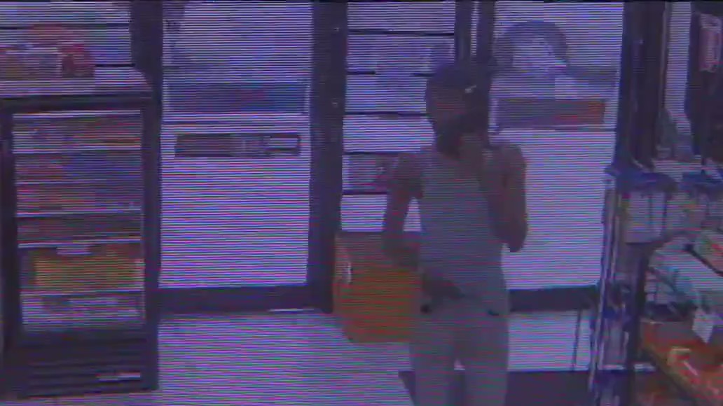 Milwaukee woman robbed of designer sunglasses