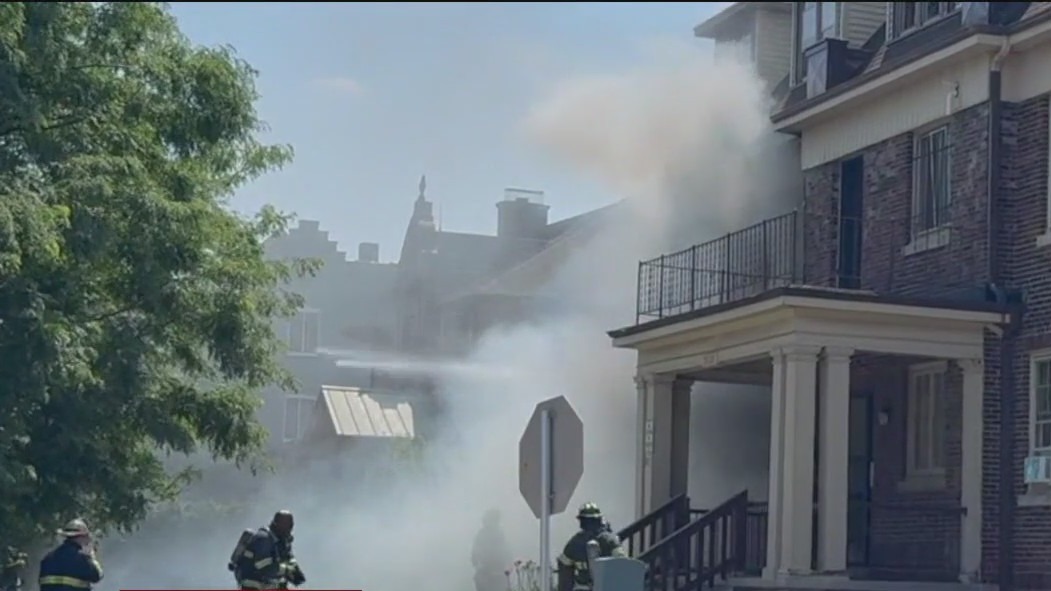 Fatal Milwaukee apartment fire, child dies | FOX6 Milwaukee