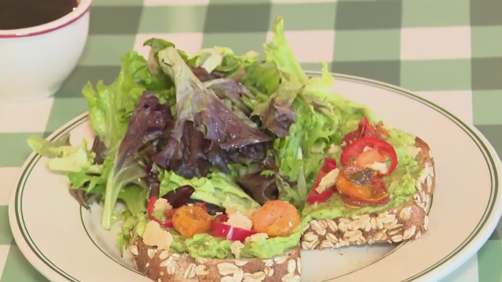 Walking Daisy in Brookfield