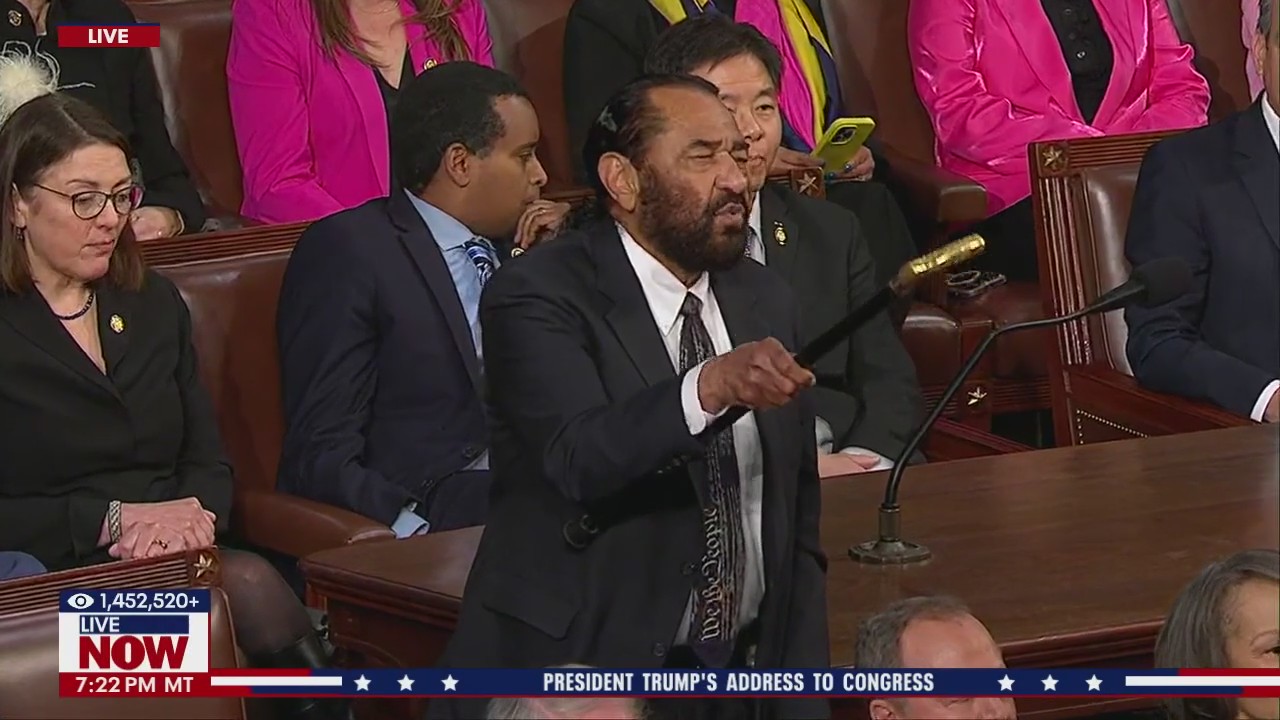 Congressman Al Green disrupts Trump speech, escorted out of chamber