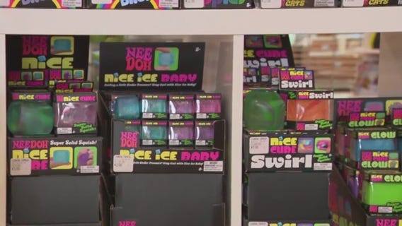 Steam toys, magnetic monorail