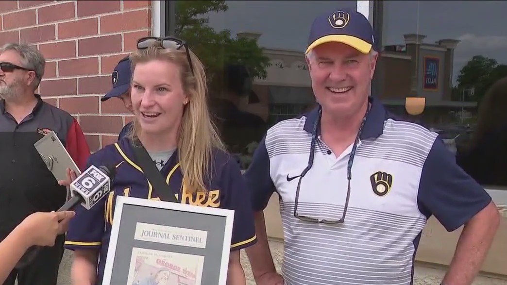 Fans enjoy free burgers at George Webb