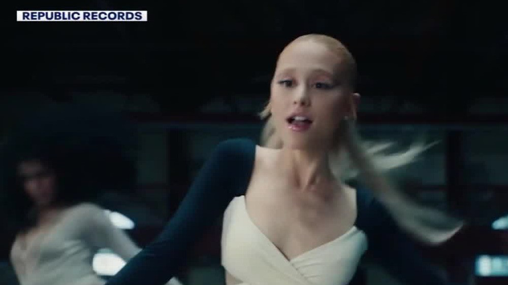 Ariana Grande 'Eternal Sunshine' tour