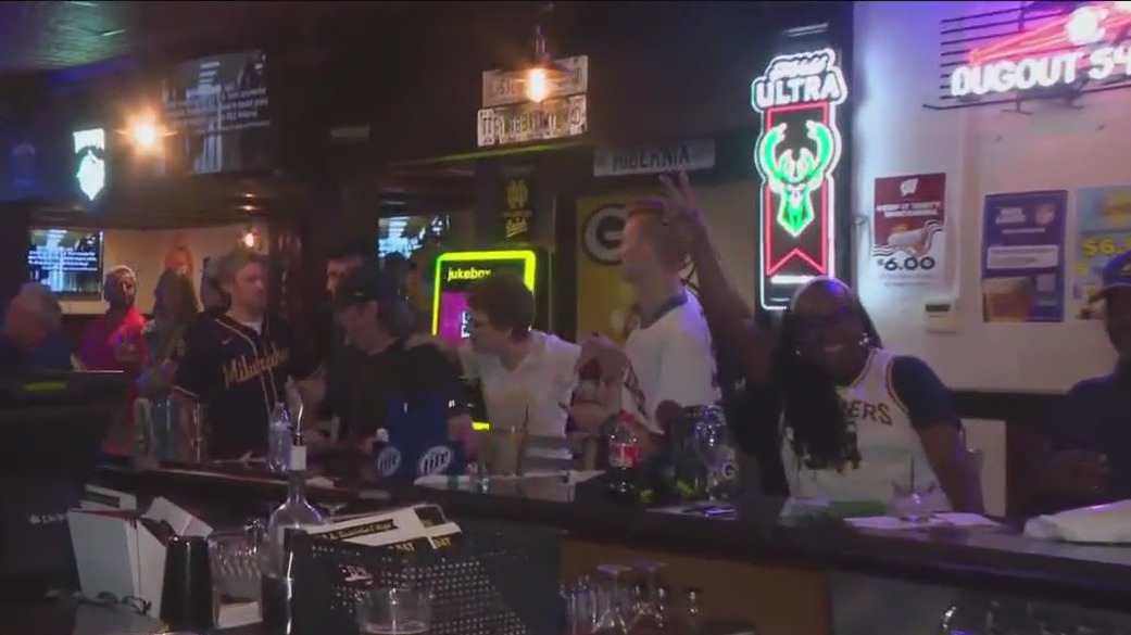 Brewers fans celebrate postseason berth