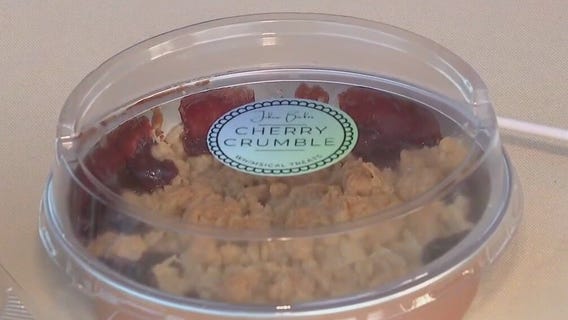 Farmers market continues into fall