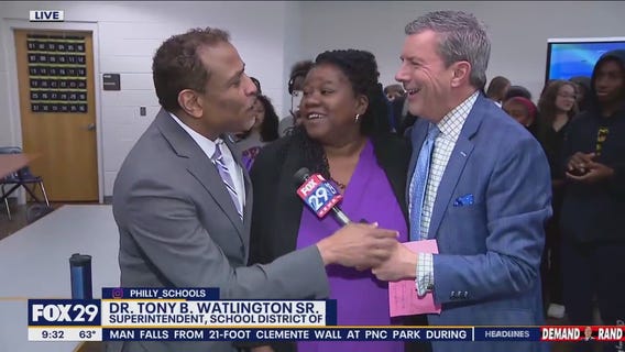 Kelly's Classroom: Teacher of the Month surprise