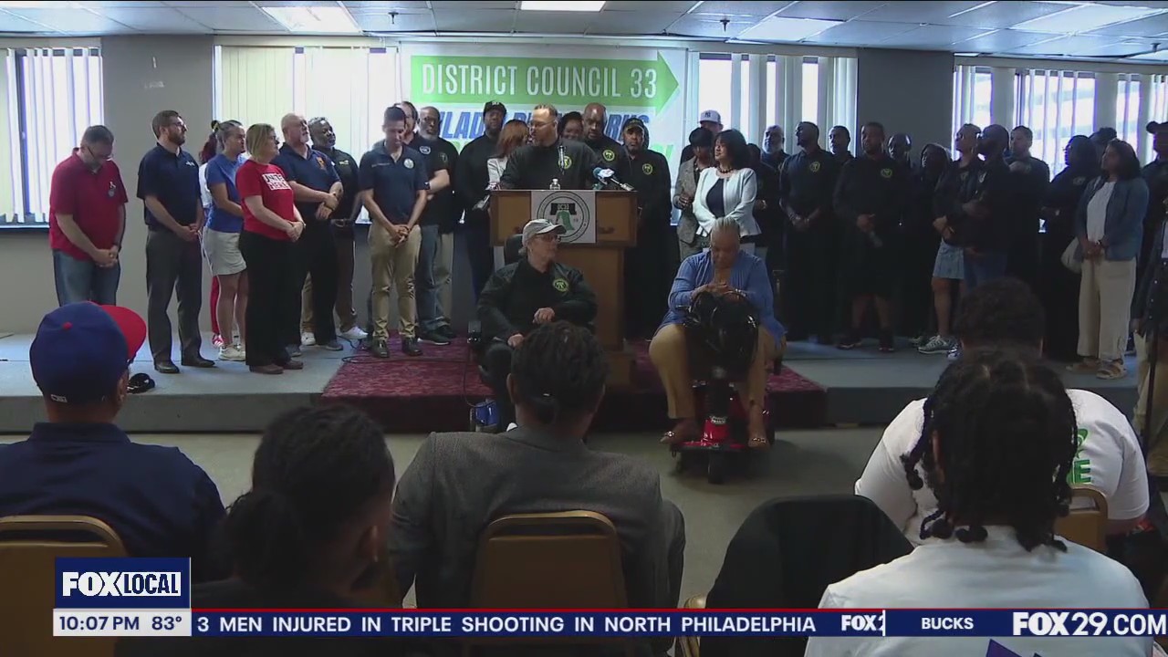 Philly's largest union threatens strike