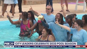 Mayor Parker, city officials dive in to open Philly pools