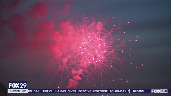 Thousands turn out for Philly 4th of July, despite strike