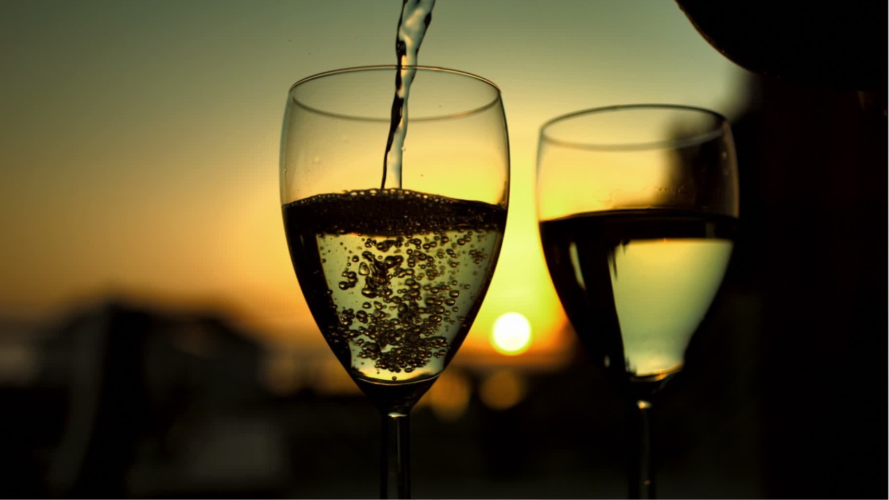 Trump renews promises to 'do something' about French wine tariffs