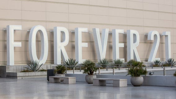 Forever 21 slammed for putting Atkins bars in online orders